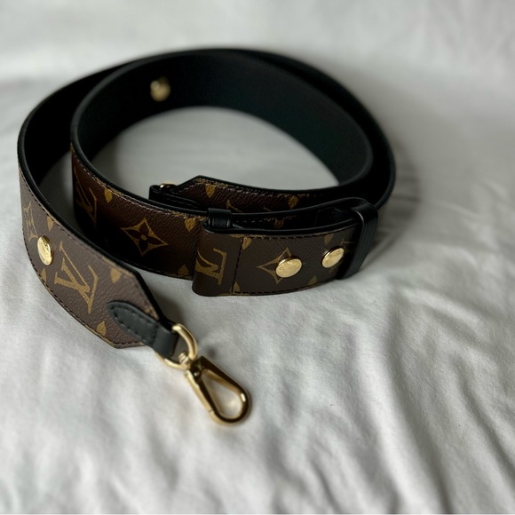 Louis Vuitton adjustable bandouliere strap. - Picture 5 of 12